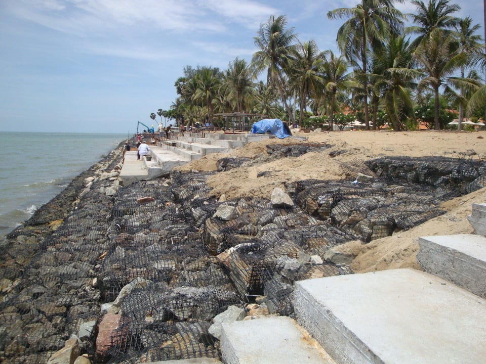 Auch am Sonntag wird gearbeitet !! Sheraton Hua Hin Pranburi Villas
