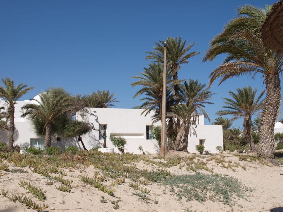Bungalows vom Strand aus gesehen Hotel El Mouradi Djerba Menzel