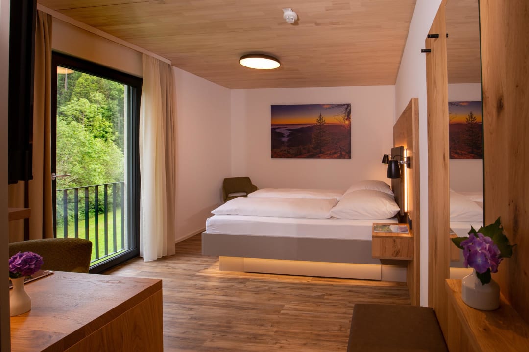 Zimmer Goldener Adler Oberried - Hotel & Appartements