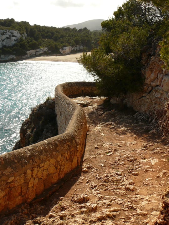 Der Weg vom Hotel zur Bucht blau punta reina