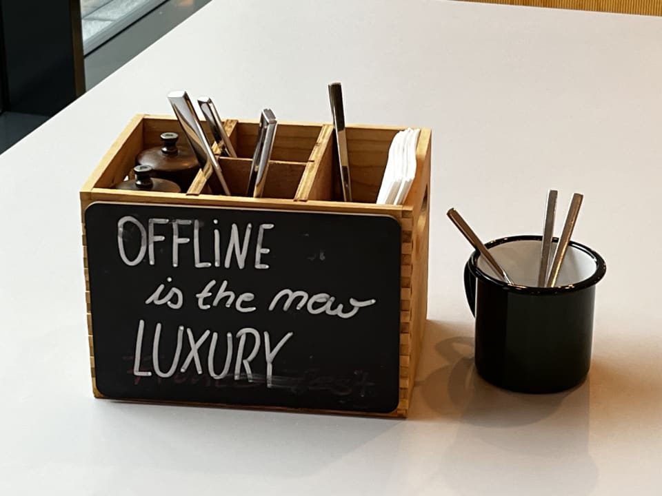 Gastro Holiday Inn - the niu, Form Stuttgart Feuerbach