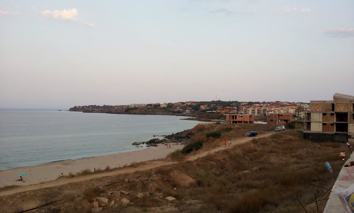 Von der Strasse aus gesehen, Rückweg von Sozopol Hotel Selena Beach