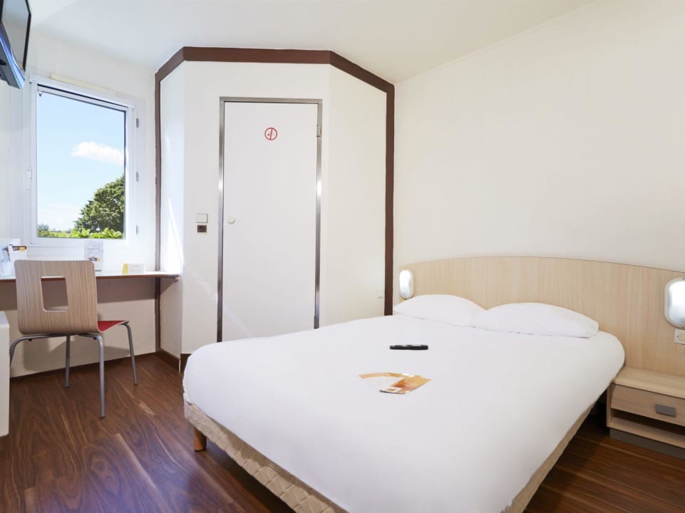 CHAMBRE DOUBLE Hotel Première Classe Lyon Genay-Massieux