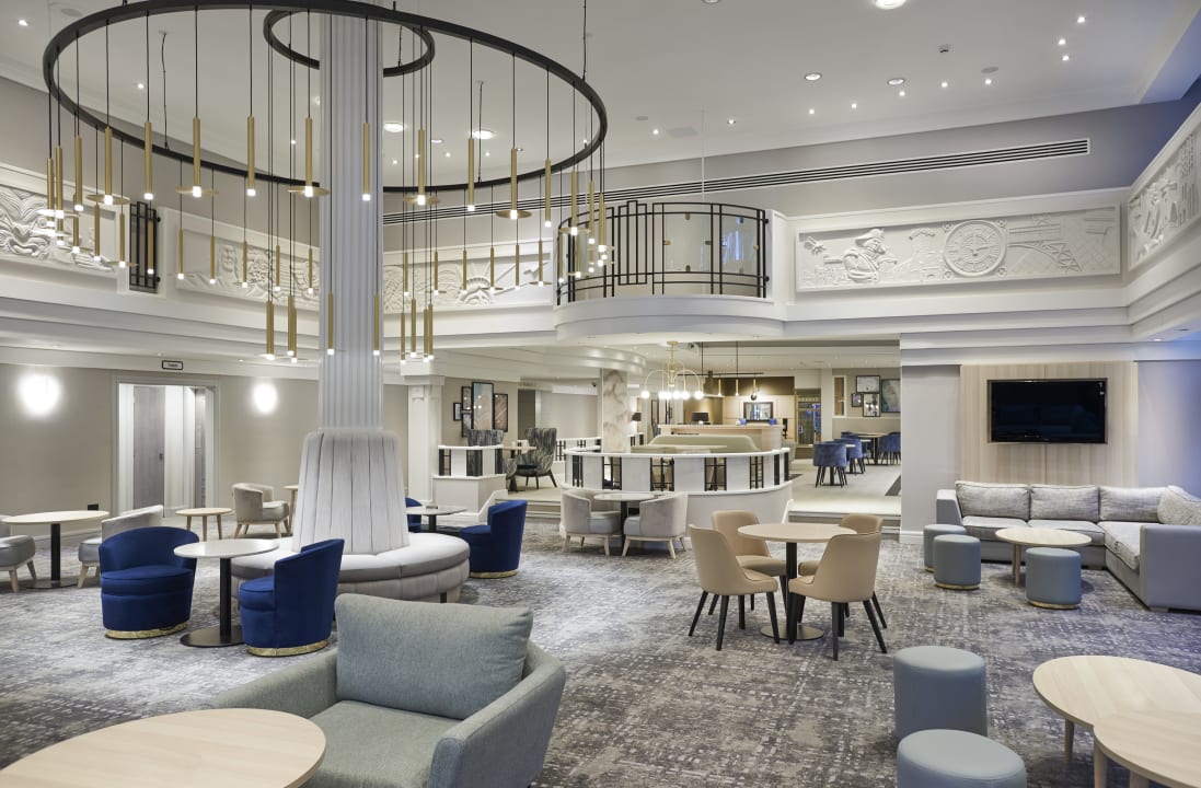 Lobby Hilton London Croydon