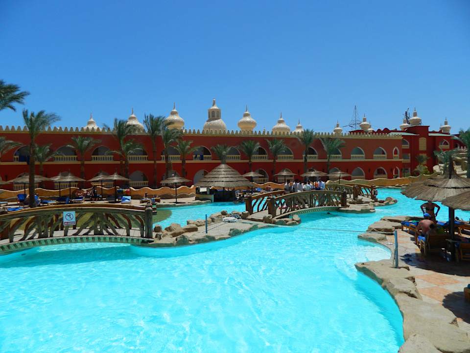 Basen Pickalbatros Alf Leila Wa Leila Resort - Neverland Hurghada