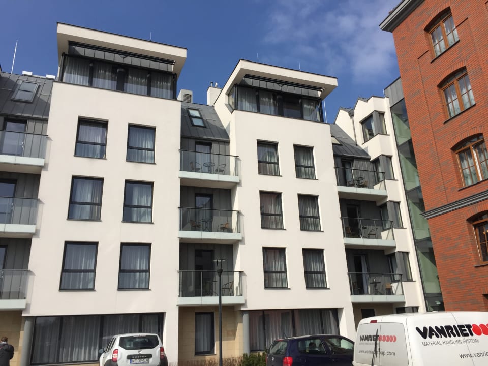 Außenansicht Hotel Almond Business & SPA