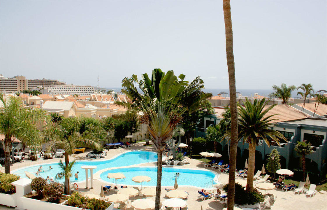 Poolanlage (links beheizt, rechts normal) Adrián Hoteles Colón Guanahaní - Adults only