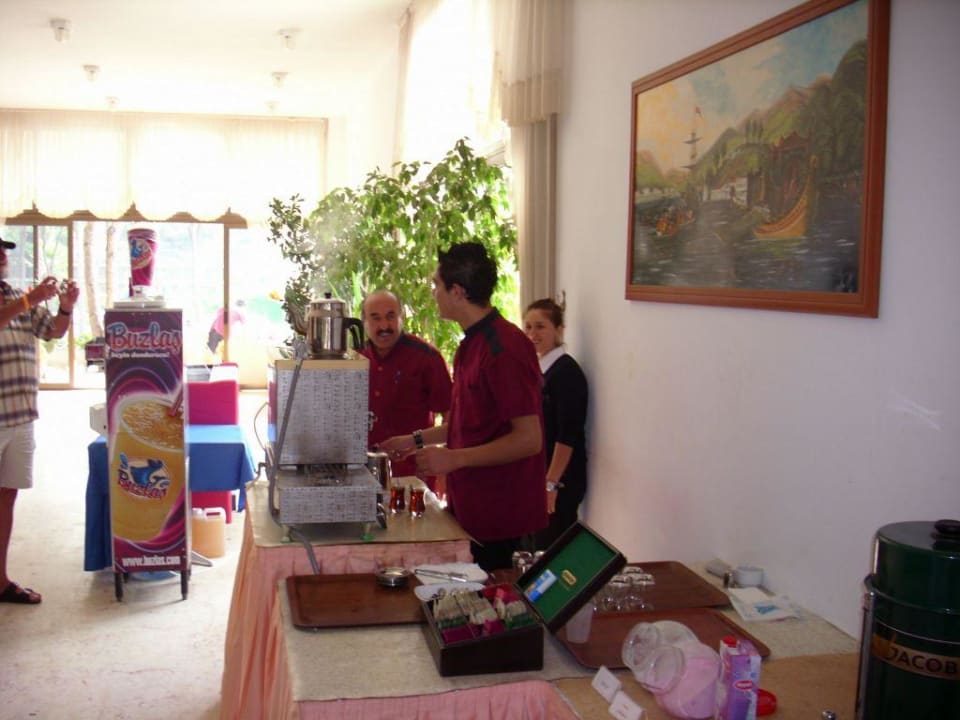 Teebar Hotel Grand Efe