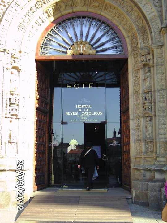 Hoteleingang Parador de Santiago - Hostal Reis Catolicos