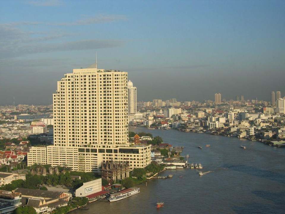 Ausblick auf den Chao Phraya vom Zimmer Royal Orchid Sheraton Hotel & Towers