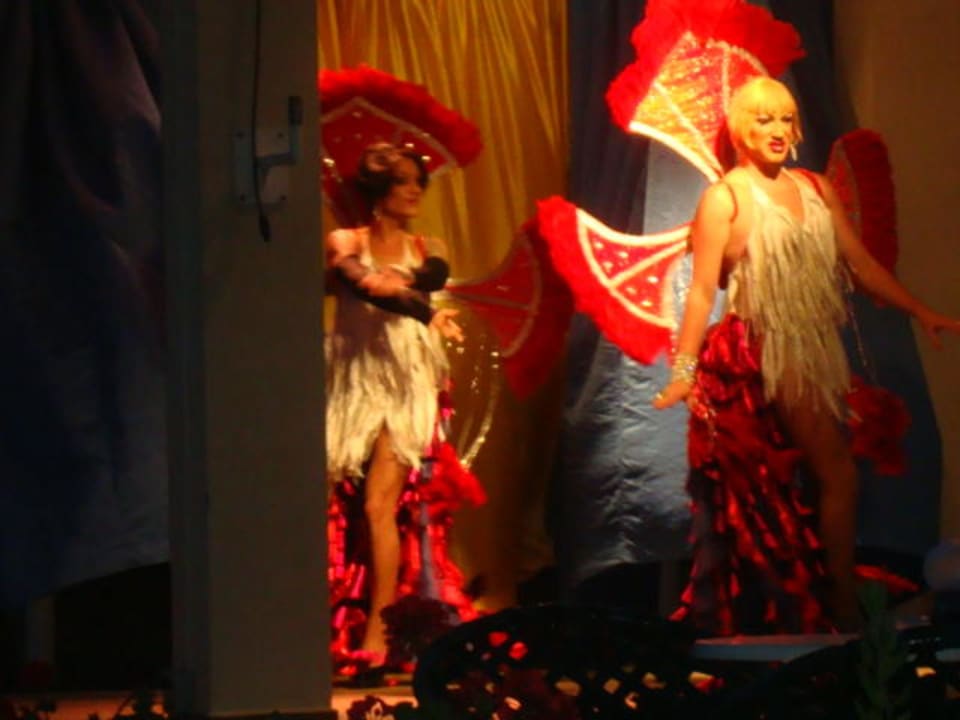 Lustige  Show! Hipotels Mercedes