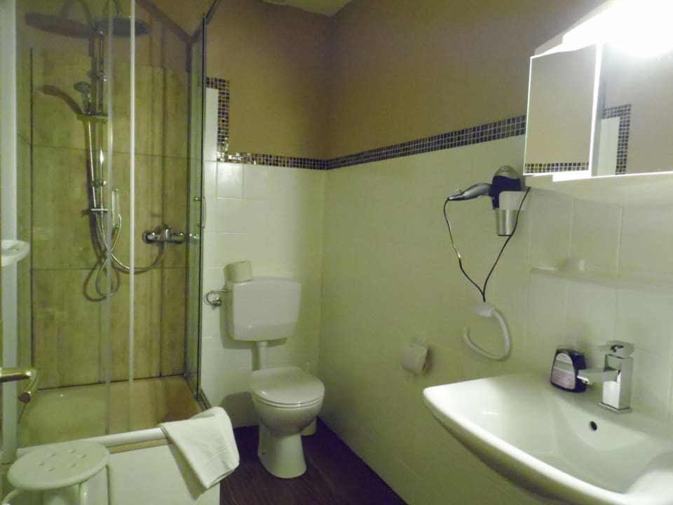 Badezimmer - Stand 2014 Landgasthaus Rosenhof