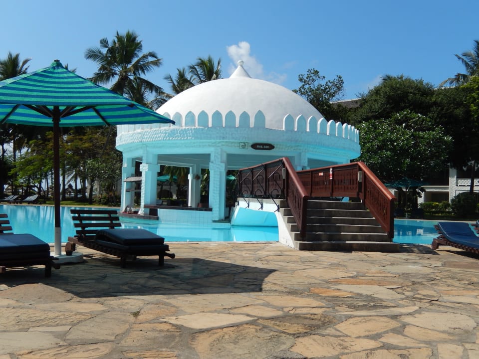 Poolbar Hotel Southern Palms Beach Resort