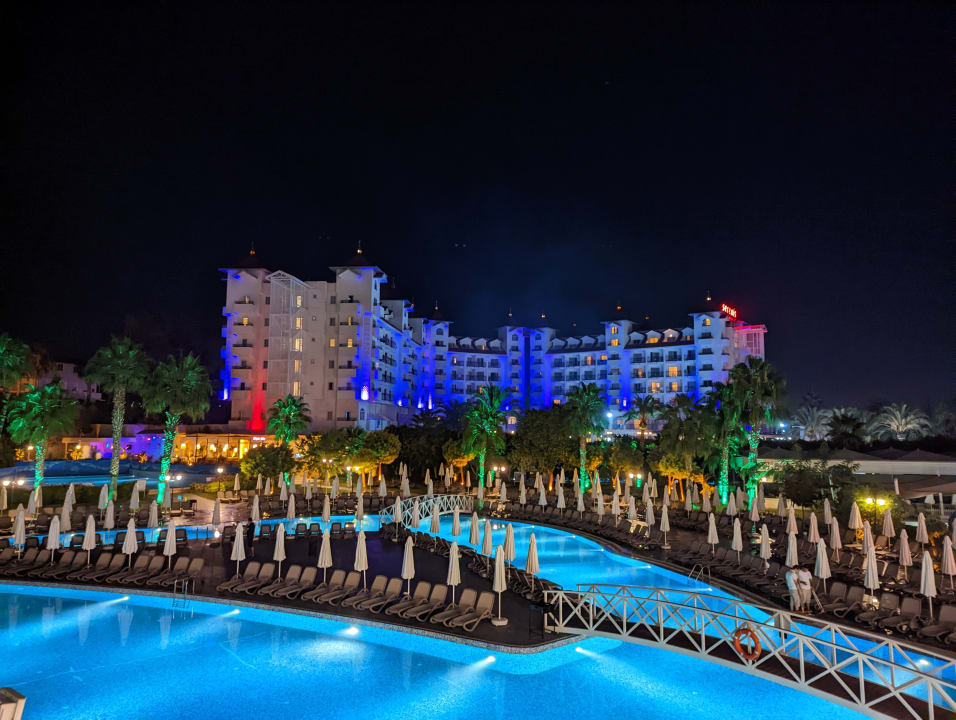 Pool Side Mare Resort & Spa