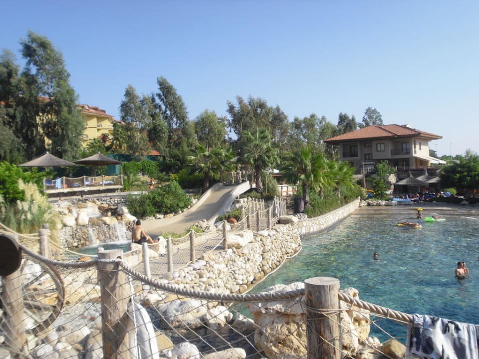 Die Amazon Water World Club Grand Aqua