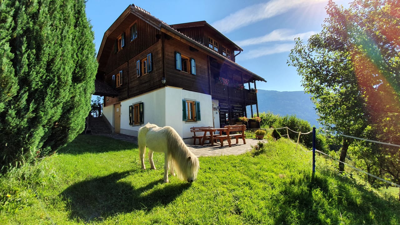 Außenansicht Bauernhof - Carmen und Heinz Rauter