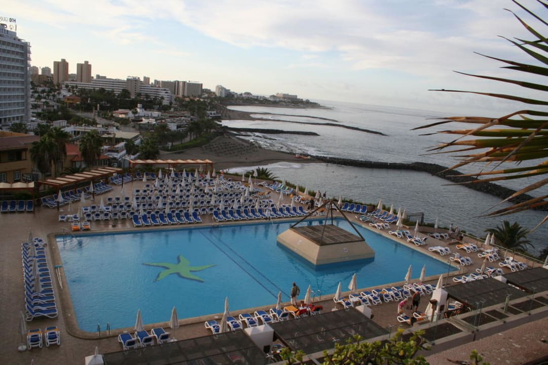 Pool Iberostar Waves Bouganville Playa