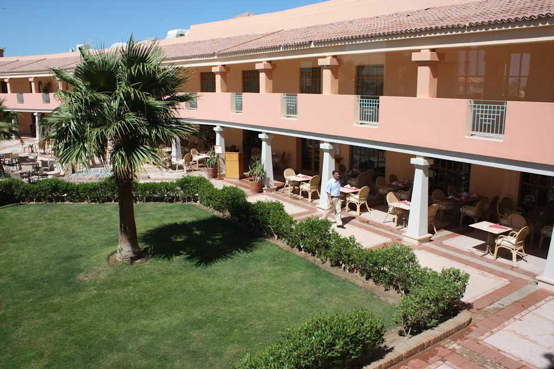 Plaza Mövenpick Resort & Spa El Gouna