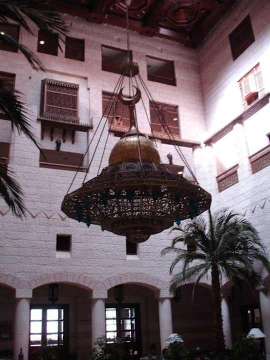 Innenhof Mövenpick Resort Petra