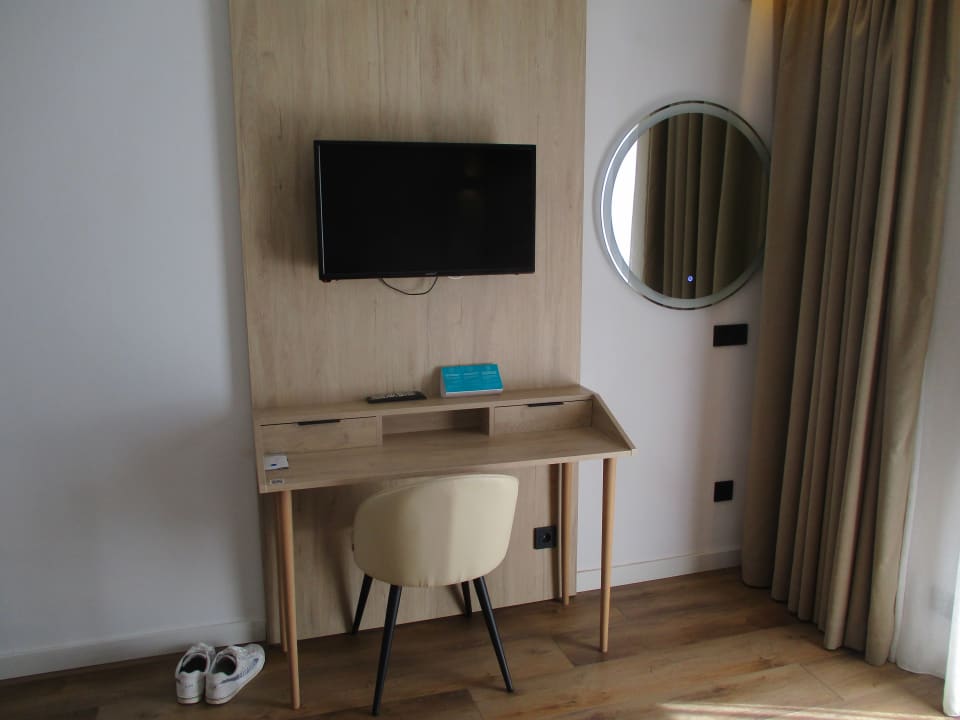 Zimmer Alua Suites Las Rocas
