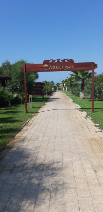 Strand Xanadu Resort Hotel