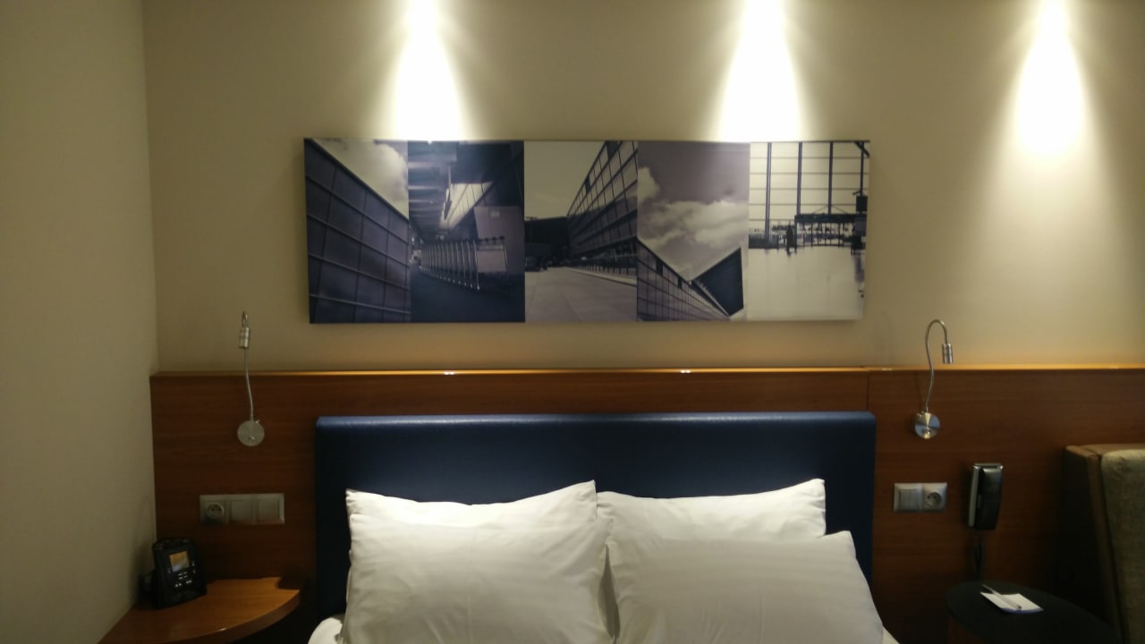 Zimmer Hampton by Hilton Warsaw Airport
