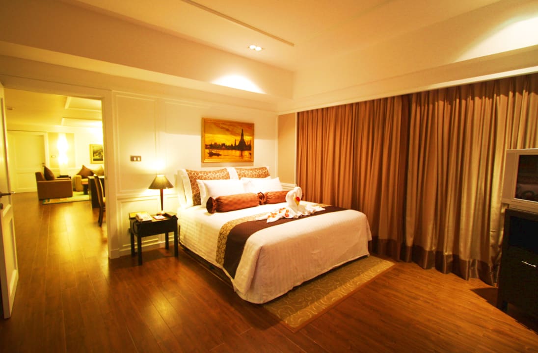 Zimmer Ramada Plaza by Wyndham Bangkok Menam Riverside