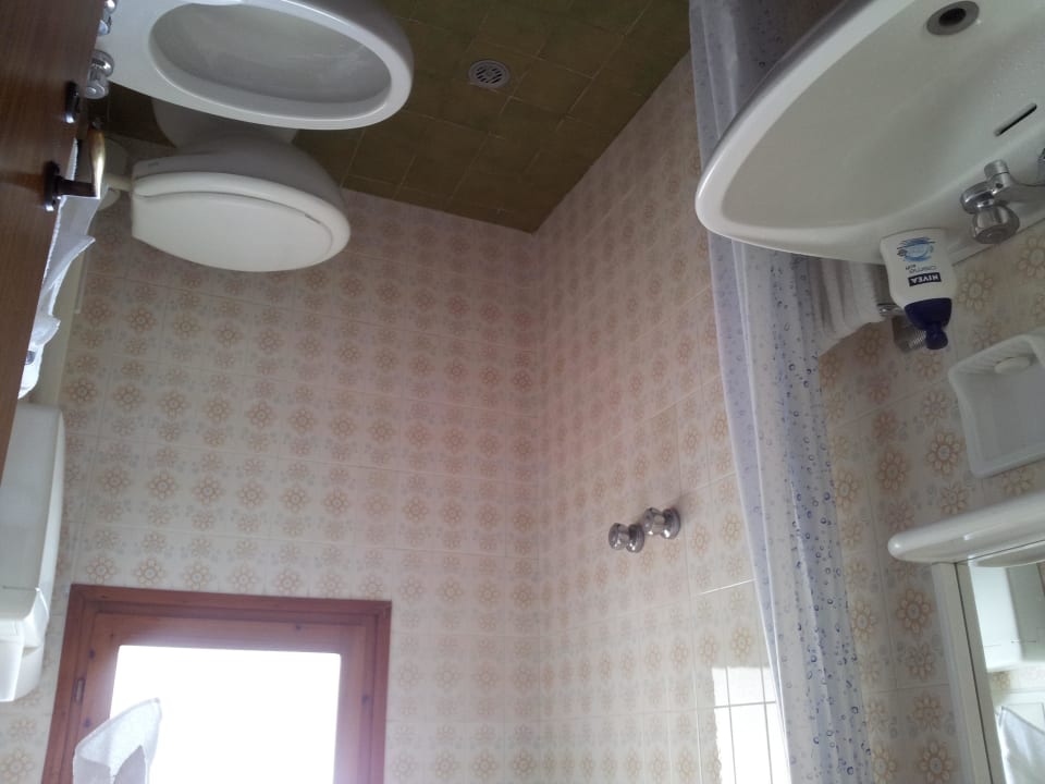 Kleines Bad mit Toilette Hotel alla Pergola