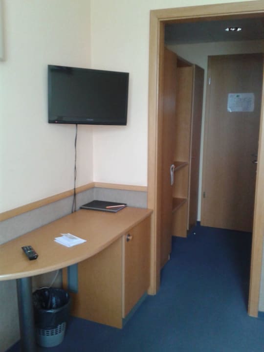 Zimmer Jagello Business Hotel