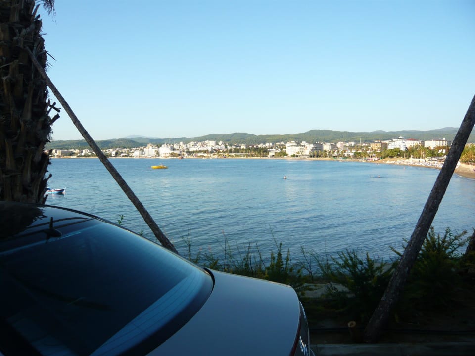 Blick vom Hoteleingang  Gold Island Selected