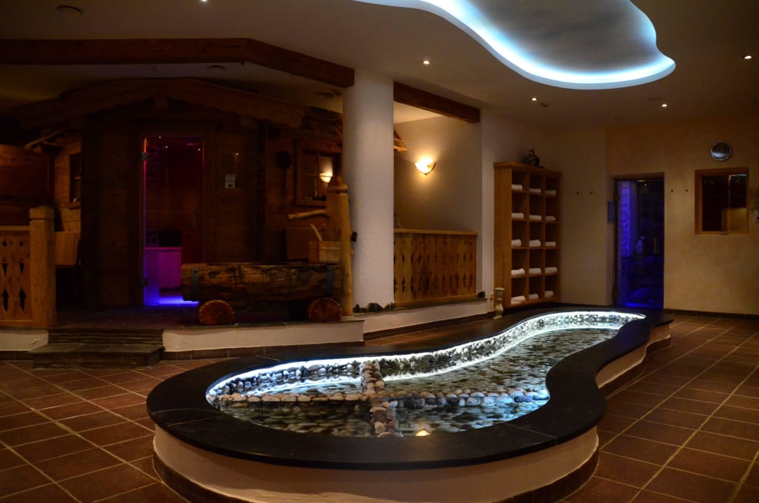 Saunavorraum Lürzerhof - luxury.nature.spa