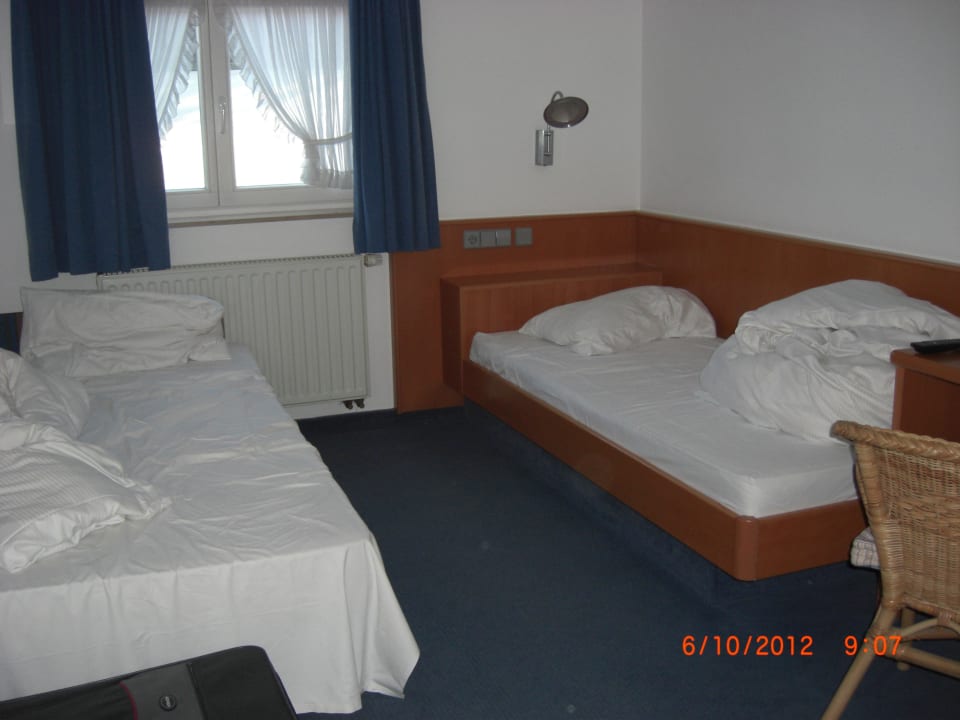 Ein "komfortables" Doppelzimmer! Hotel Garni Am Zehntstadl