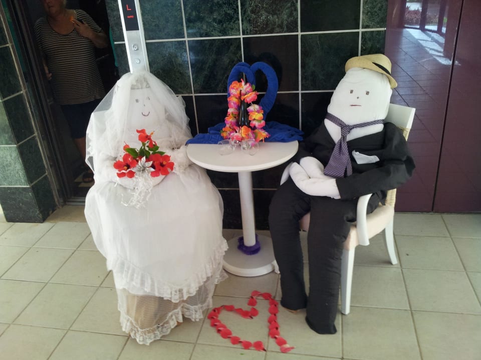 Vor dem Fahrstuhl Muthu Playa Varadero