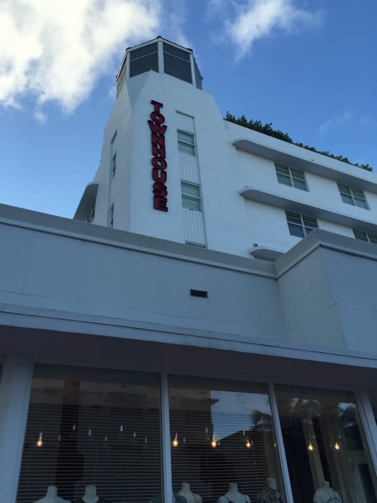 Blick von der Collins Avenue aus The One50 Hotel, BW Signature Collection