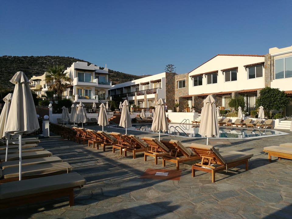 Außenansicht Alexander Beach Hotel & Village Resort