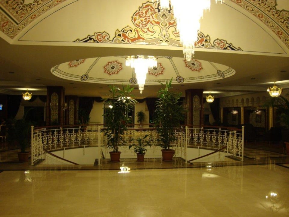 Abgang zum Restaurant Adalya Resort & Spa - Adults Only