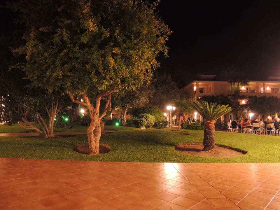 Schön beleuchtet Playa Garden Selection Hotel & Spa