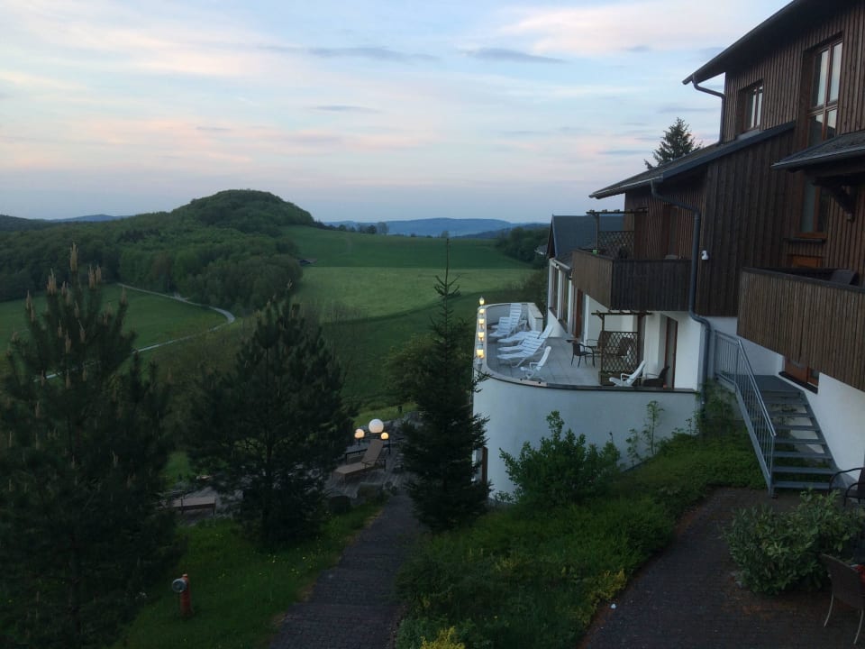 Blick Richtung Schwimmbad Berghotel Lothar-Mai-Haus