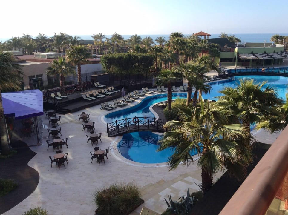 Schöner sauberer Pool !März 2015 Siam Elegance Hotels & Spa