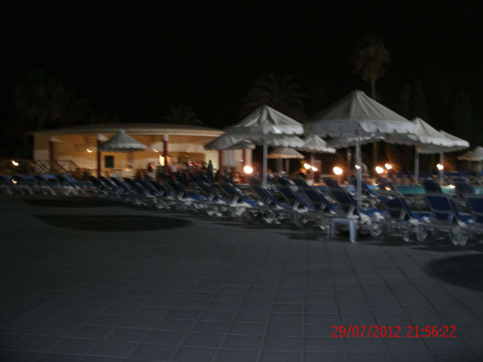 Pool / Poolbar Royal Lido Resort & Spa