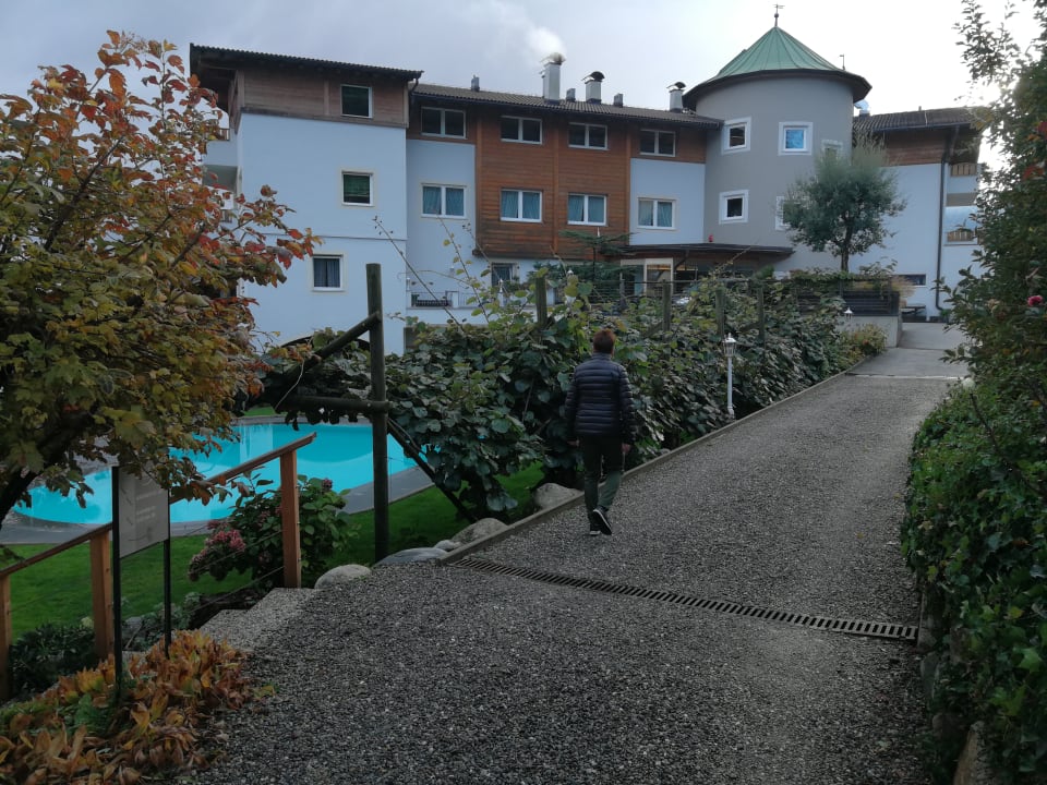 Außenansicht Hotel Zirmerhof