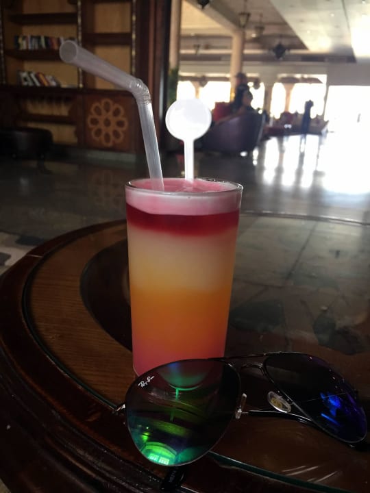 Cocktails in der Lobby Pickalbatros Dana Beach Resort - Hurghada