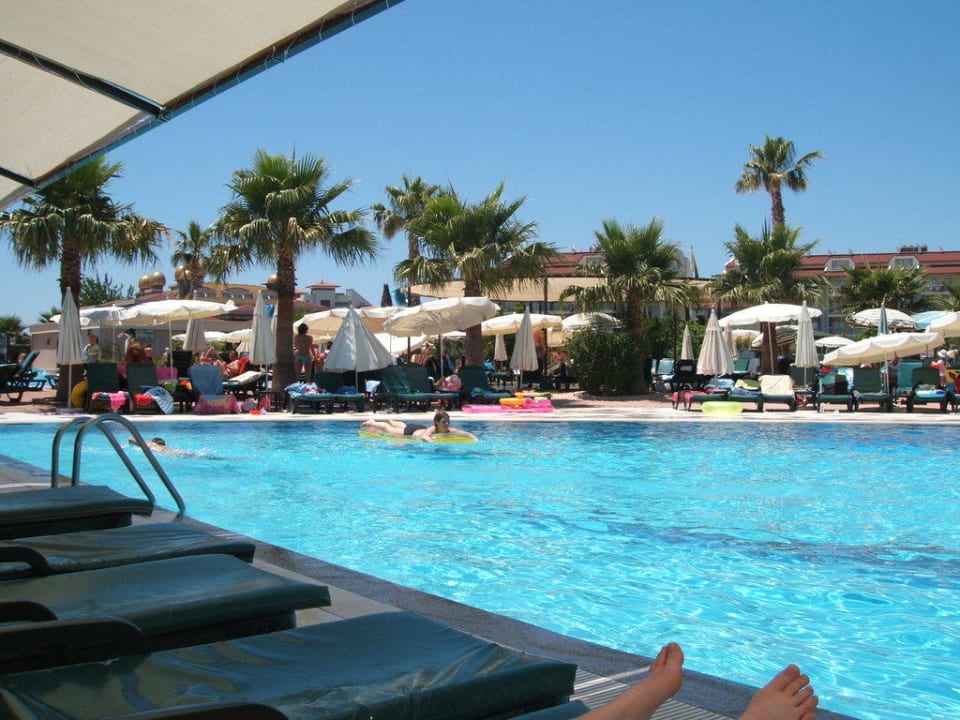 Poolbereich Hane Family Resort