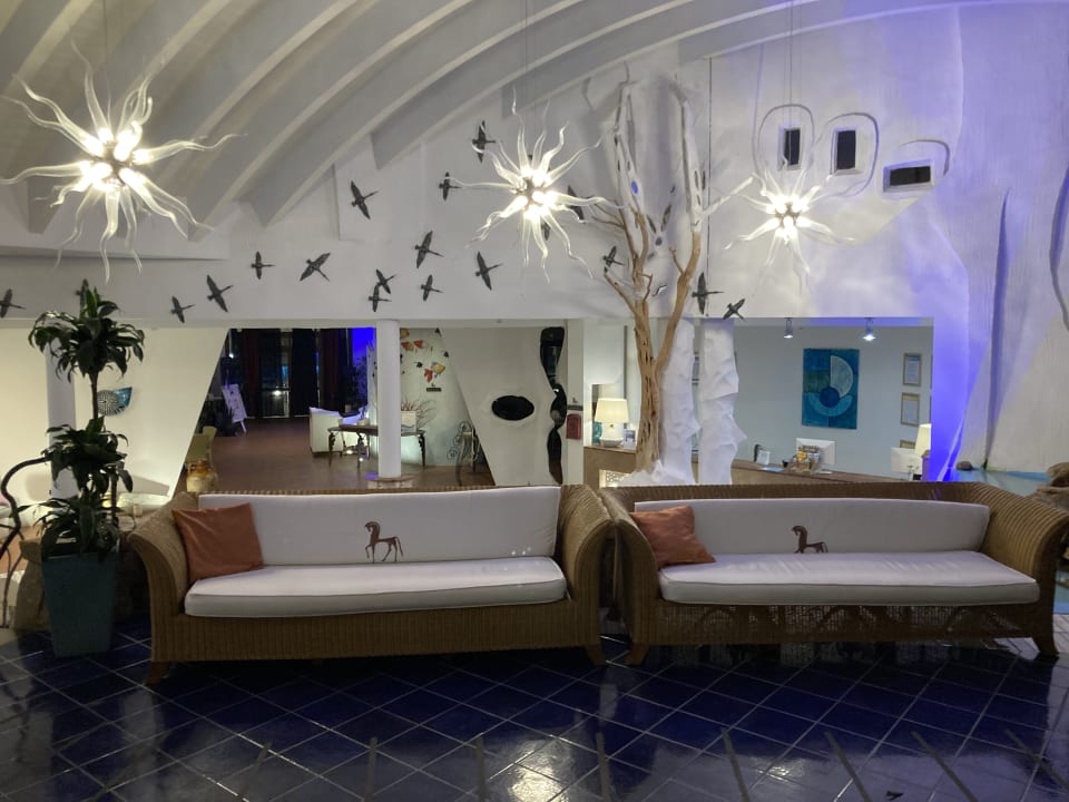 Lobby Hotel Resort & Spa Baia Caddinas