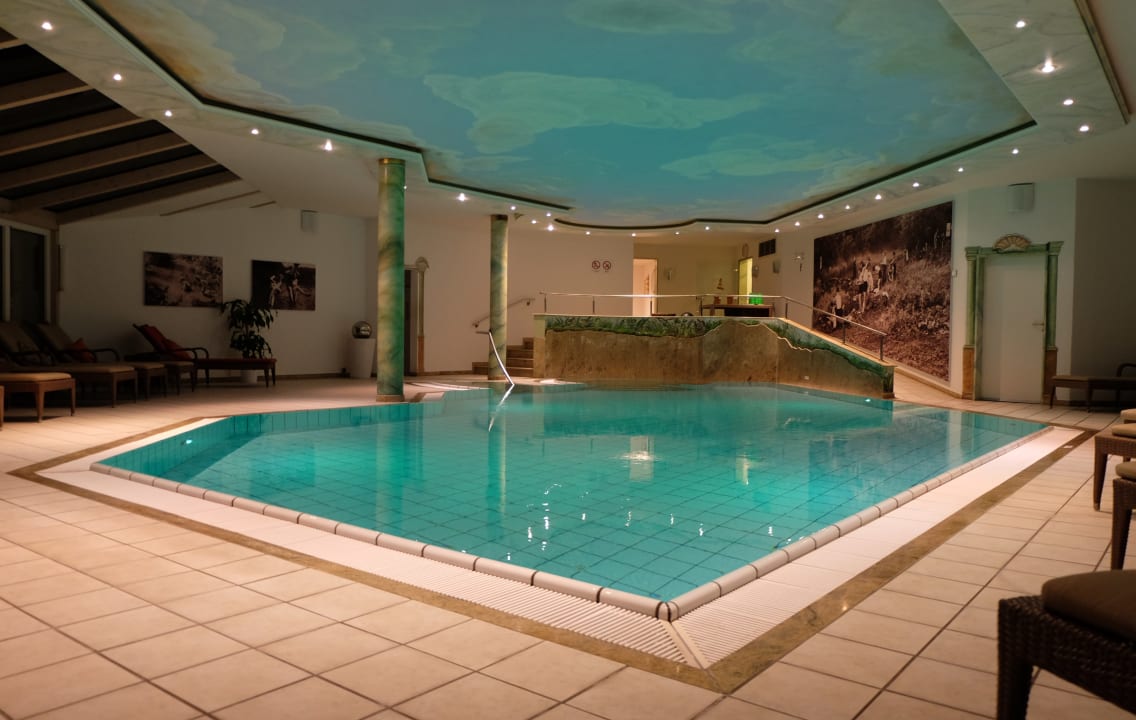 Pool Naturparkhotel Adler