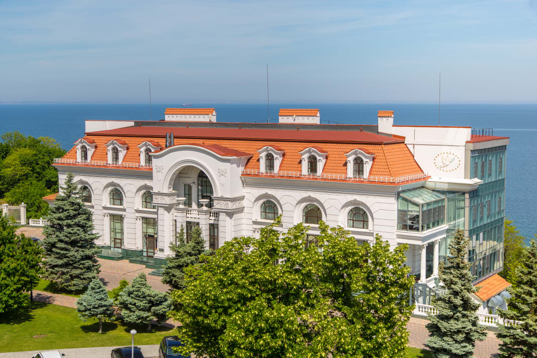 Außenansicht KADORR Hotel Resort & Spa Odessa