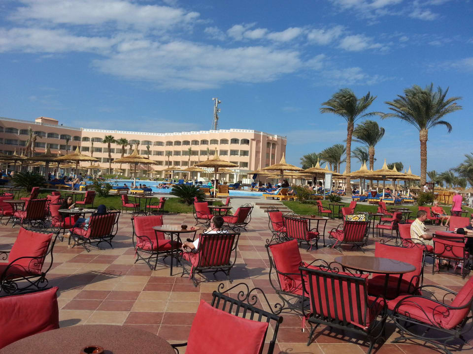 Außenterrasse am Pool/Strand Beach Albatros Resort