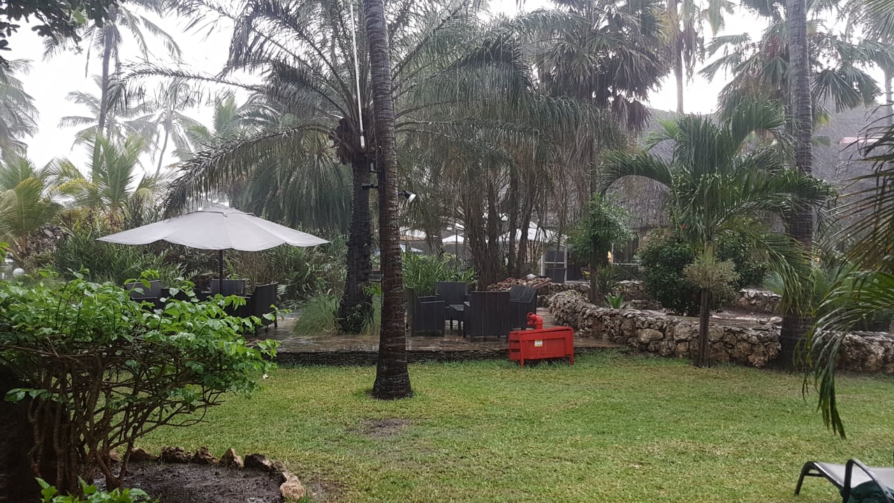 Gartenanlage Bahari Beach Hotel