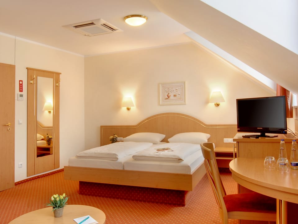 Zimmer Hotel Kriemhild am Hirschgarten