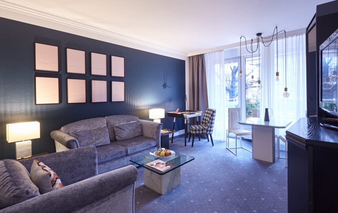 Zimmer Bernstein Villa Kastania